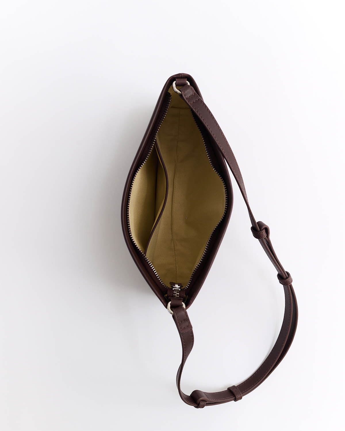 Wes Shoulder Bag in coffee | The Horse USA