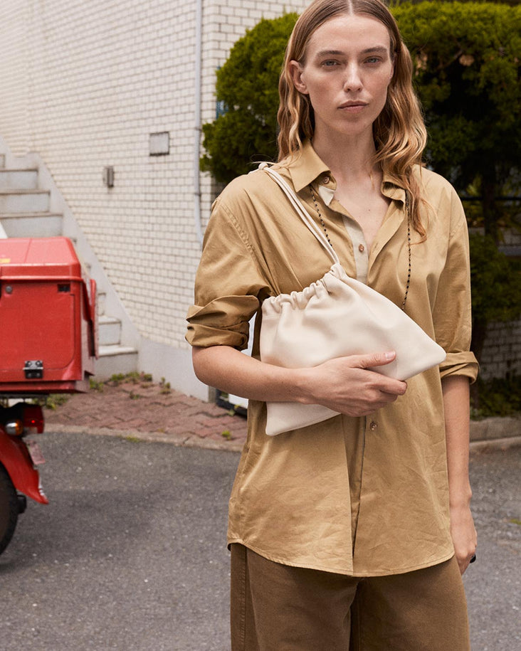 Fin Drawstring Bag: Oat
