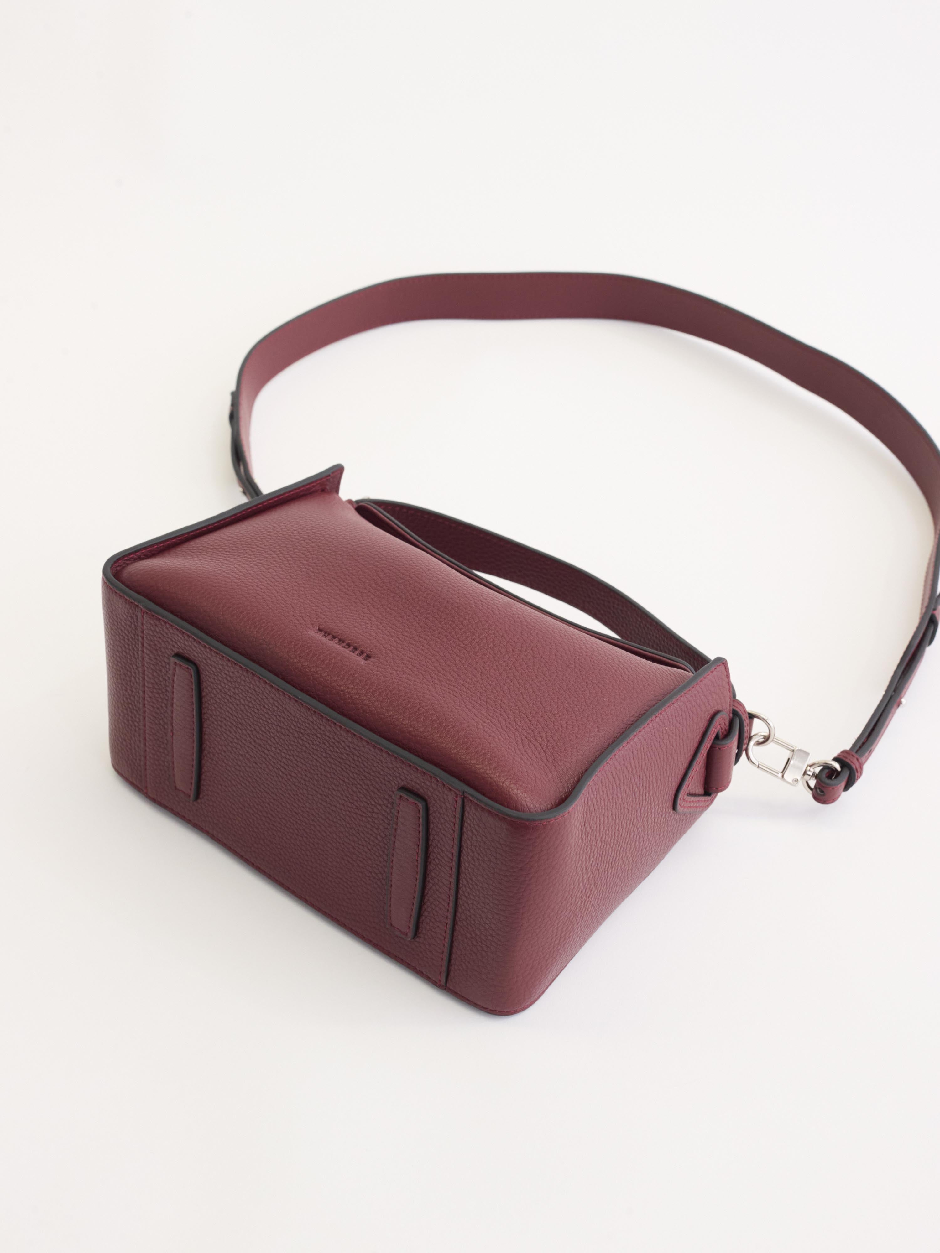 バッグ Clementine Bag Pebbled Leather Clementine Bag in Burgundy | The Horse