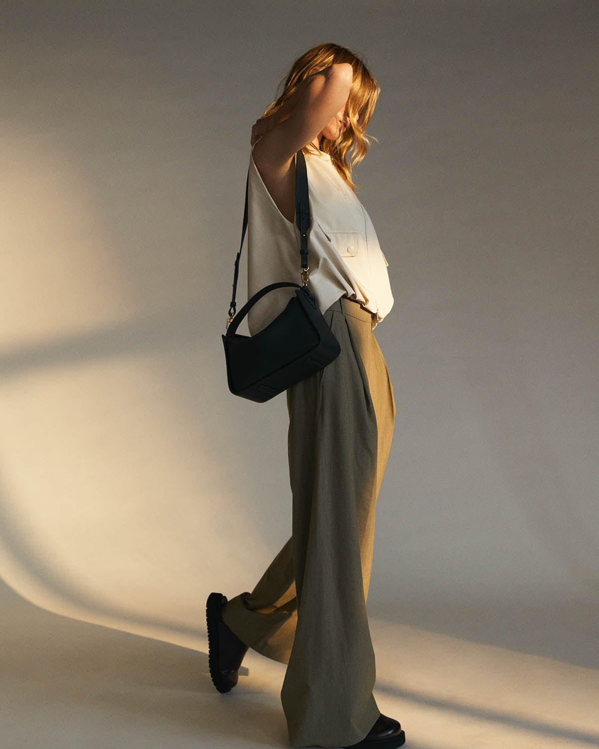 Clementine Bag: Dark Navy Pebbled Leather with Gold