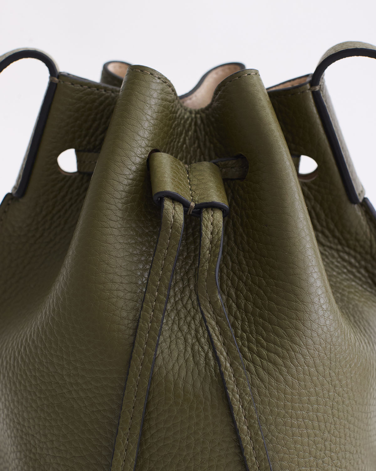 Bobb Bucket Bag: Olive Pebbled Leather