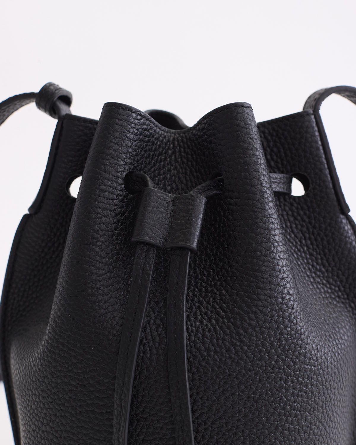 Bobb Bucket Bag: Black Pebbled Leather