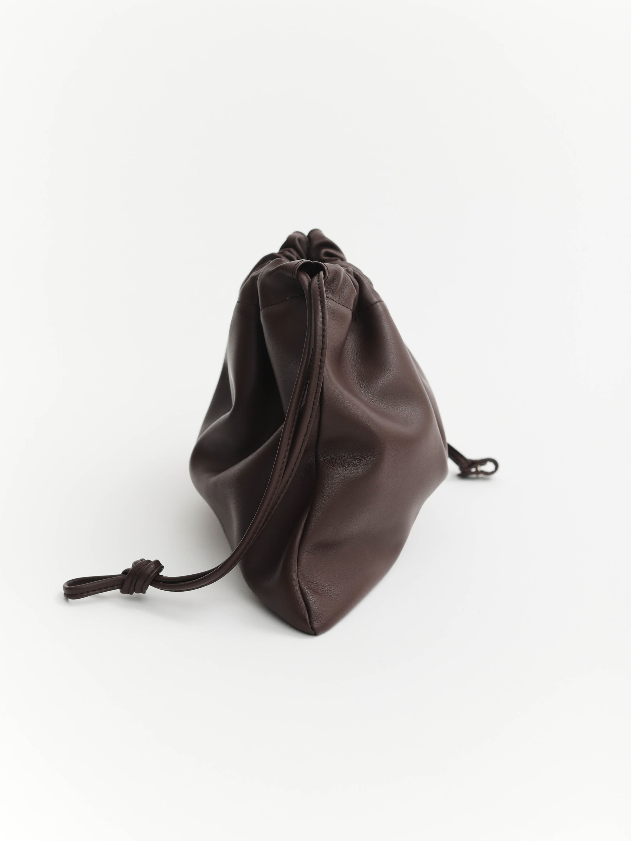 Fin Drawstring Bag: Coffee