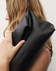 Benny Fold Clutch: Black