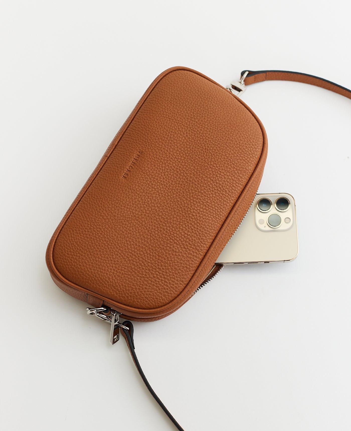 Wyn Crossbody Bag: Tan