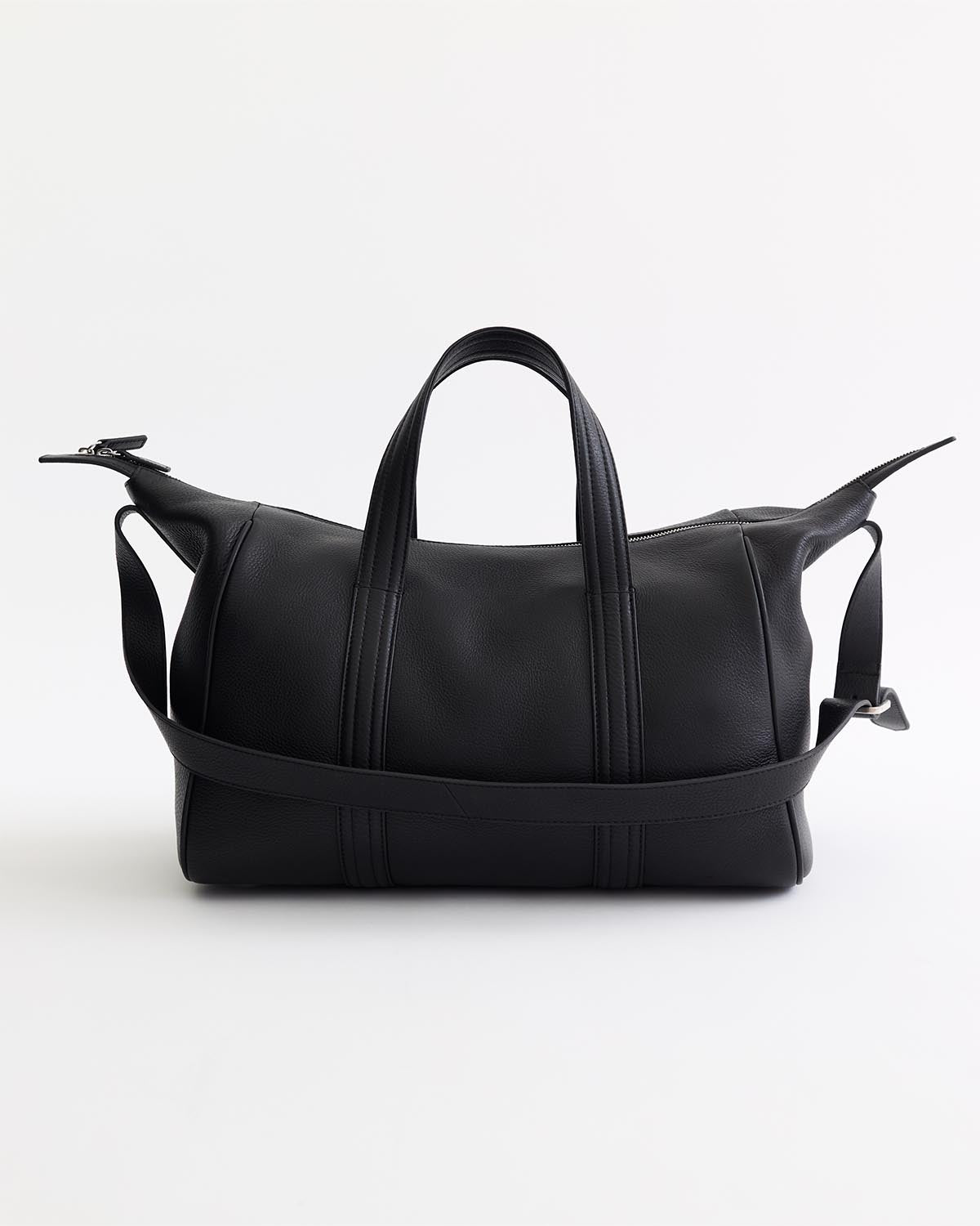 Aries Duffle Bag: Black