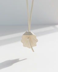 Shell Charm: Ecru