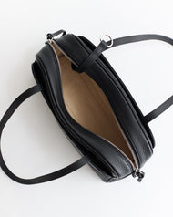 Maggie Shoulder Bag: Black