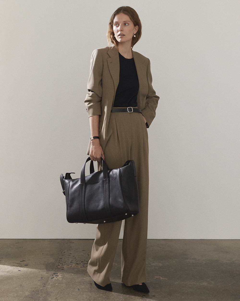 Aries Duffle Bag: Black