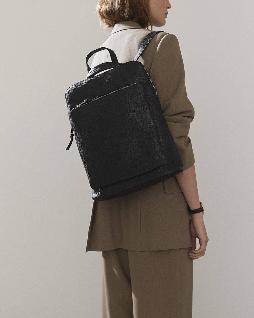 Premium Black Leather Backpack for Men & Women Premium Black Leather Backpack for Men & Women