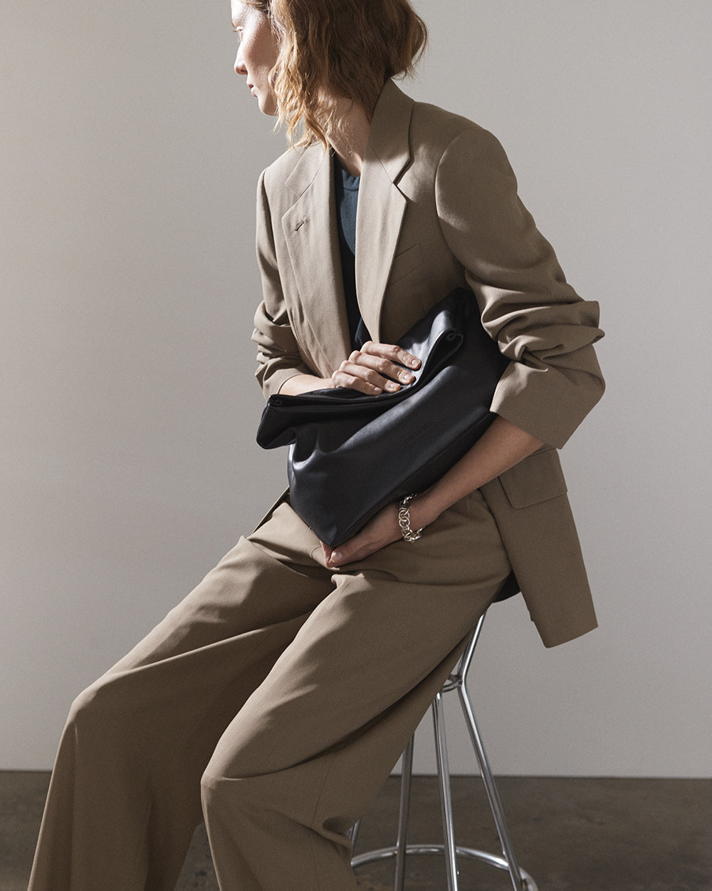 Benny Fold Clutch: Black