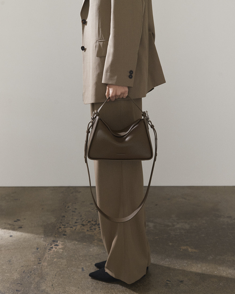 カルメリィ Clementine Bag in Khaki Green | The Horse USA