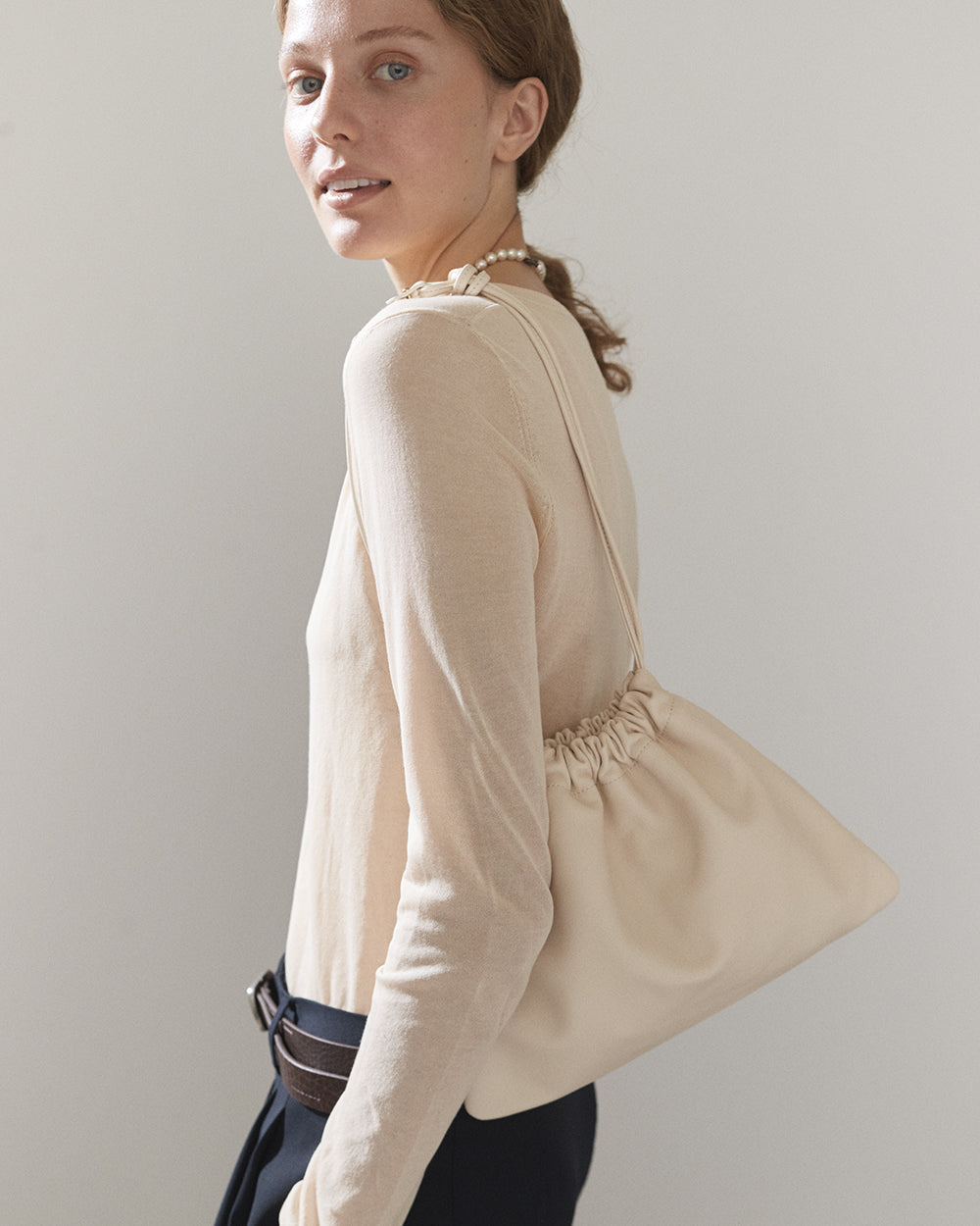 Fin Drawstring Bag: Oat