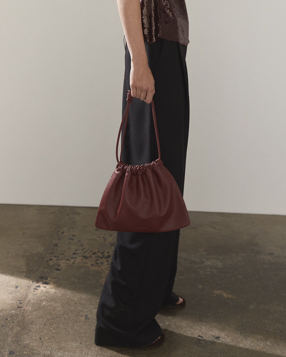 Fin Drawstring Bag: Cedar Red