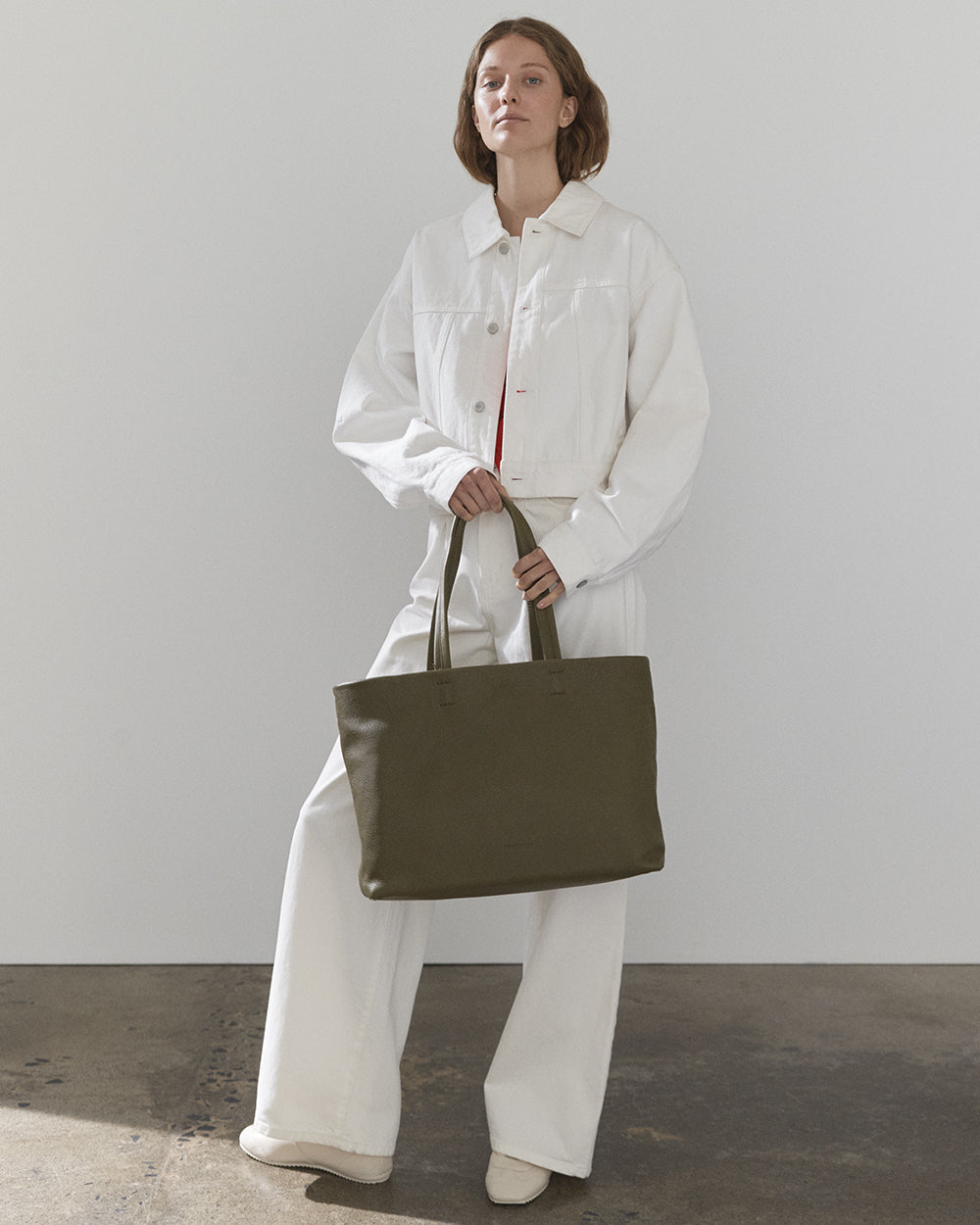 Teddy Tote in Olive | The Horse