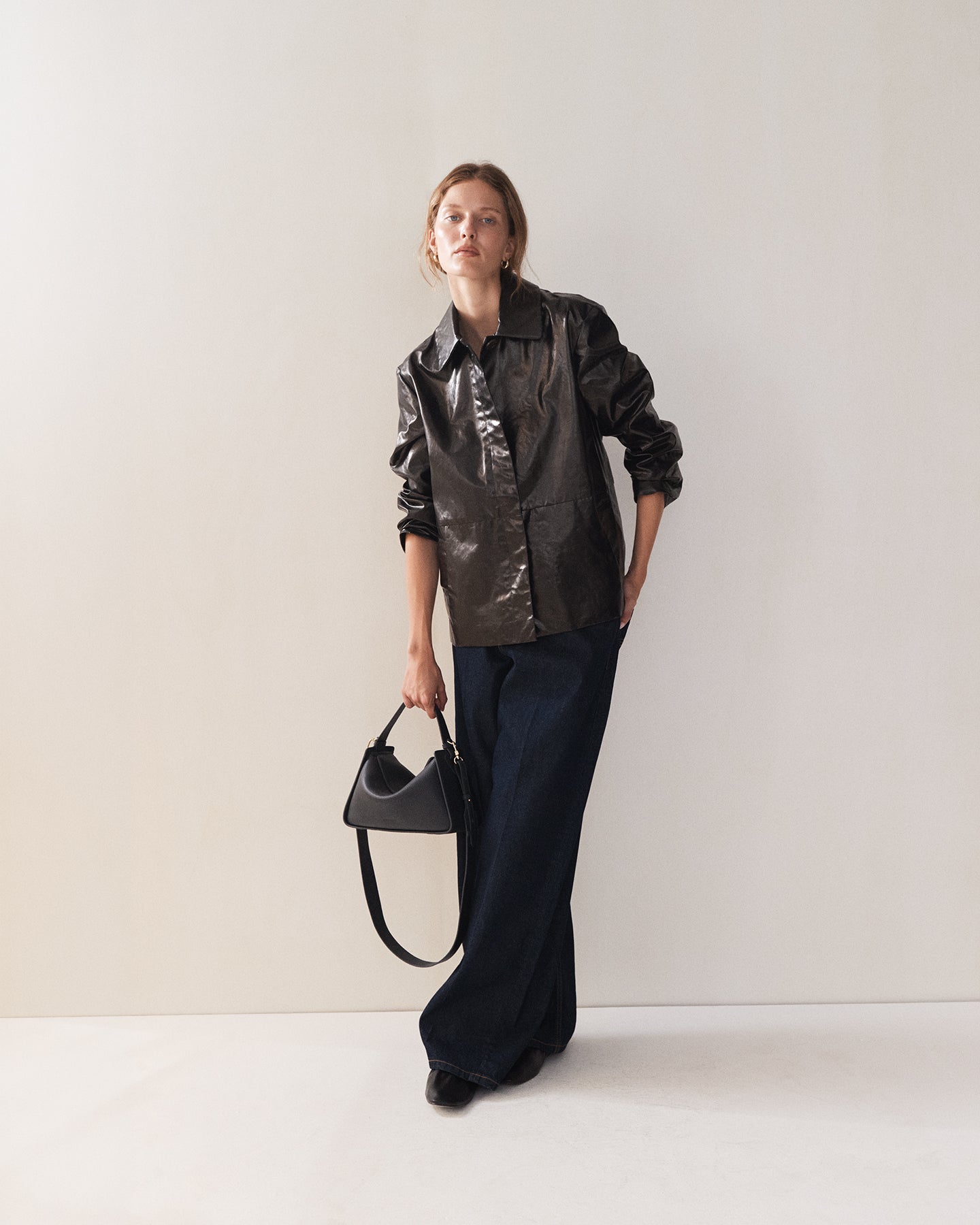 Clementine Bag in Dark Navy | The Horse
