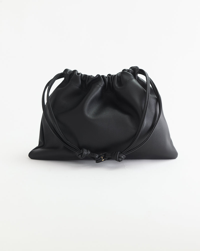 Fin Drawstring bag in black | The Horse