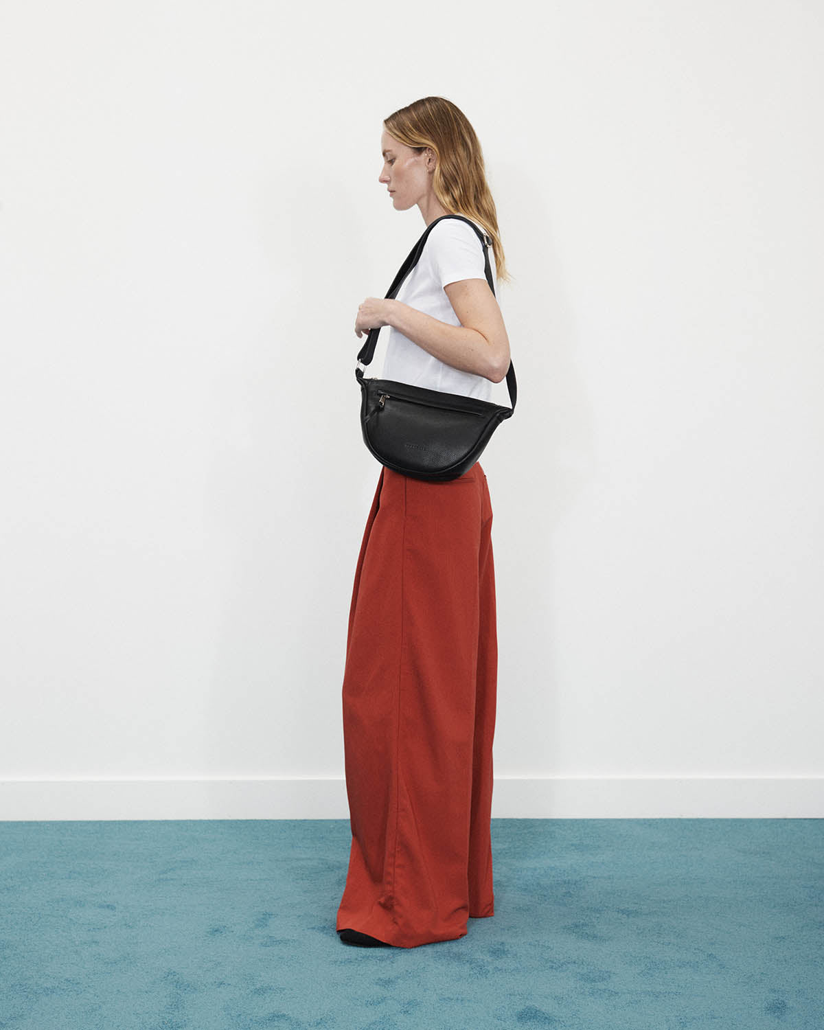 Sporty Crossbody: Black