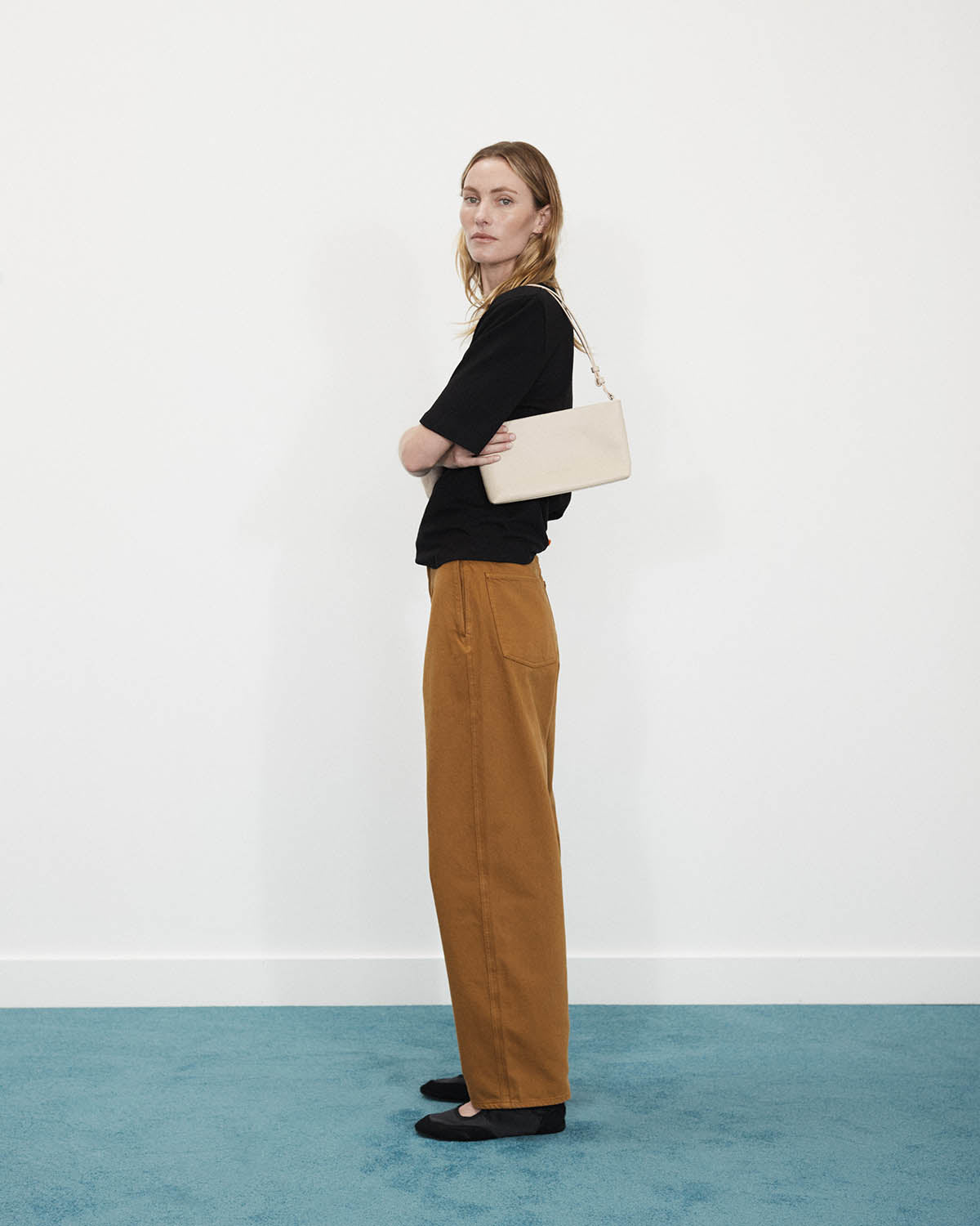 Wes Shoulder Bag: Oat